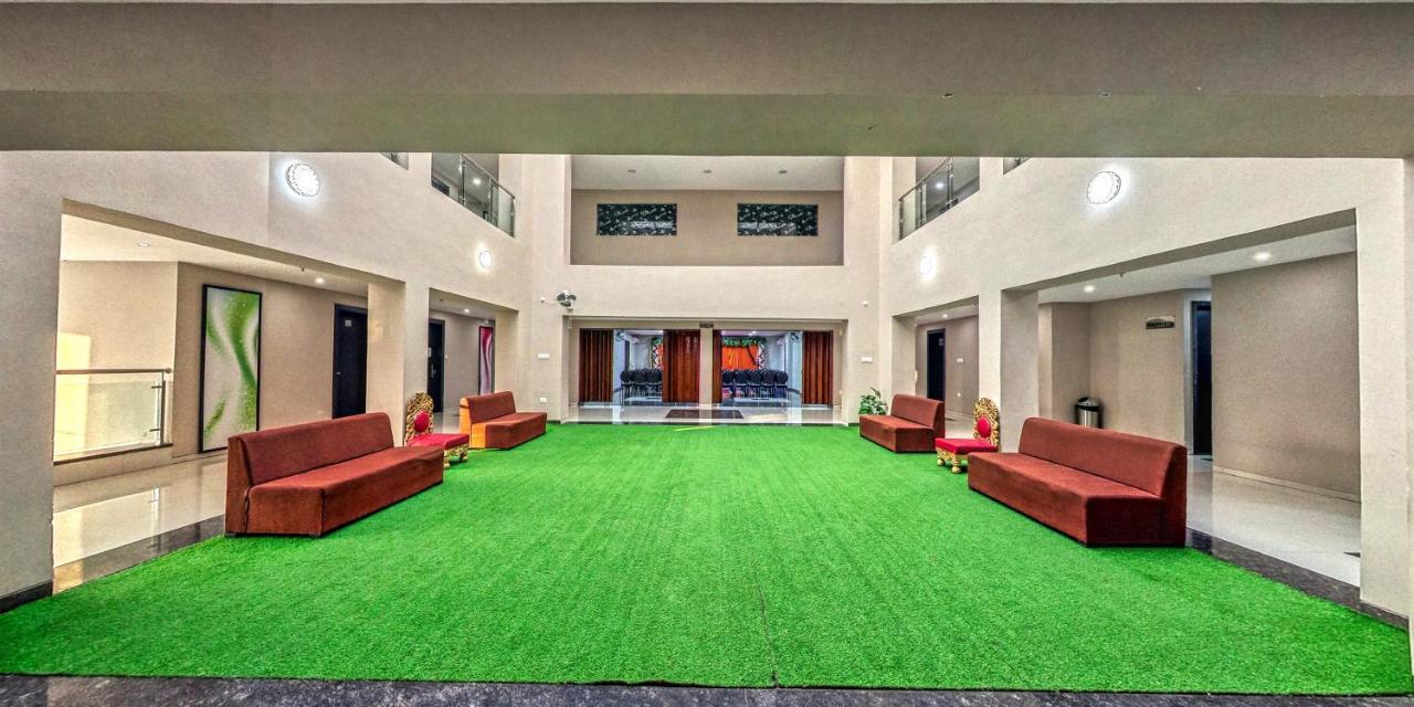 The Aanandam Hotel Resort Itarsi Exterior photo