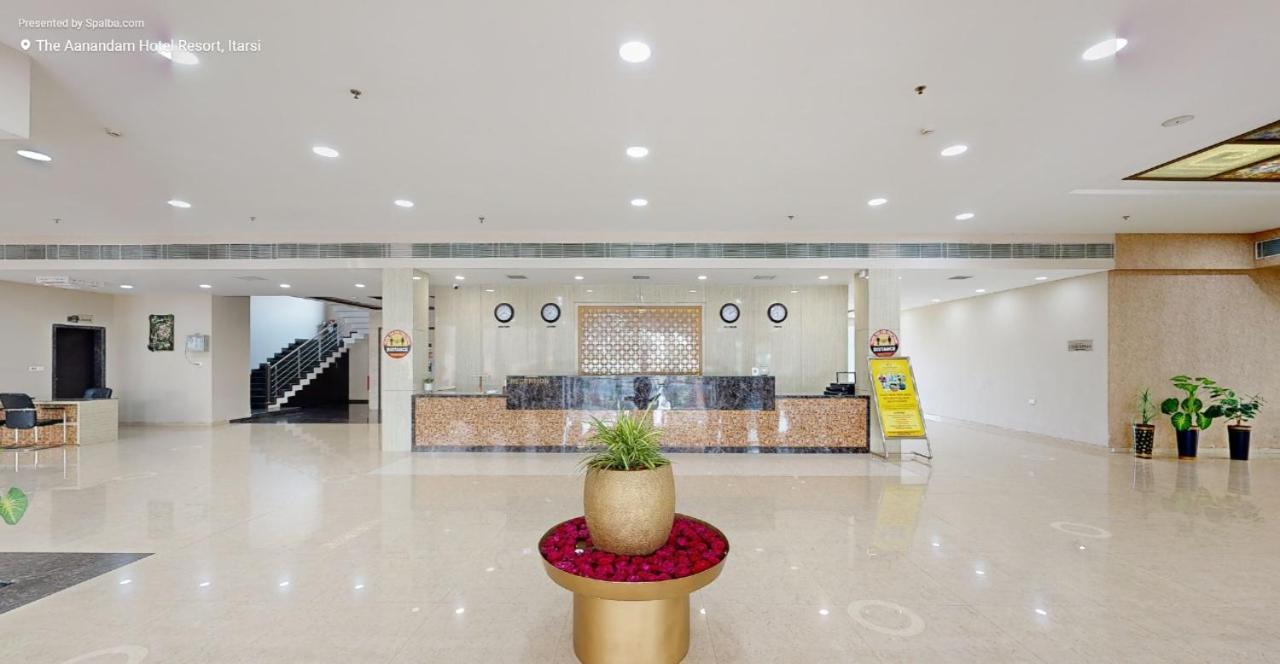 The Aanandam Hotel Resort Itarsi Exterior photo